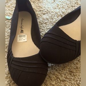 BRAND NEW American eagle flats size 9